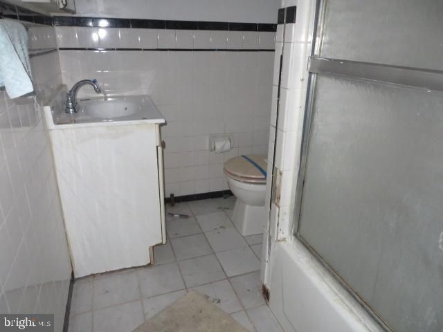 5639 ANGORA TER, Philadelphia, PA 19143