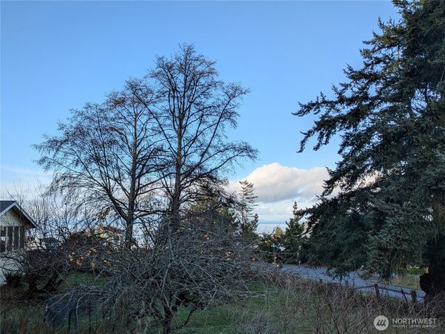173 Island Vista Way, Port Angeles, WA 98362