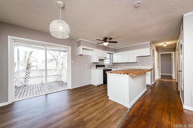 35 Oakview Dr Circle, North Little Rock, AR 72118