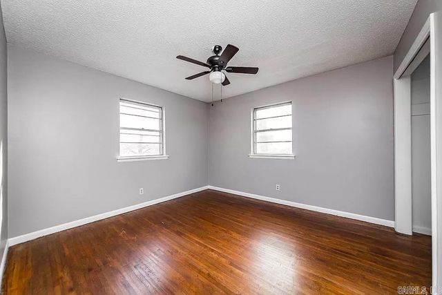 35 Oakview Dr Circle, North Little Rock, AR 72118