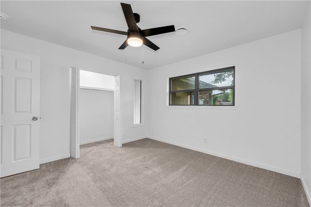 1716 E Rolling Hills Drive, Fayetteville, AR 72703