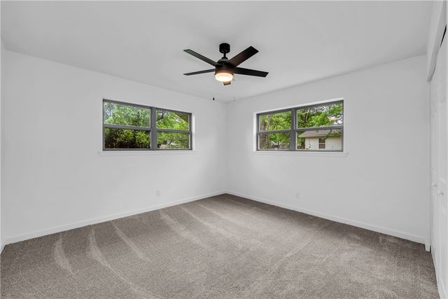 1716 E Rolling Hills Drive, Fayetteville, AR 72703