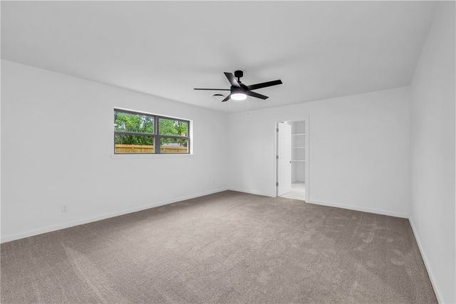 1716 E Rolling Hills Drive, Fayetteville, AR 72703