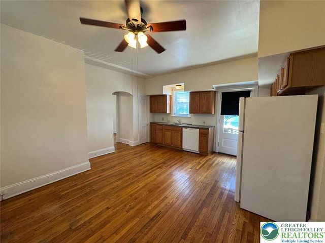 636 North New Street 2, Bethlehem City, PA 18018