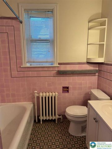 636 North New Street 2, Bethlehem City, PA 18018