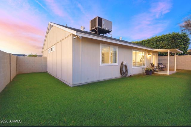 3353 W QUAIL Avenue, Phoenix, AZ 85027