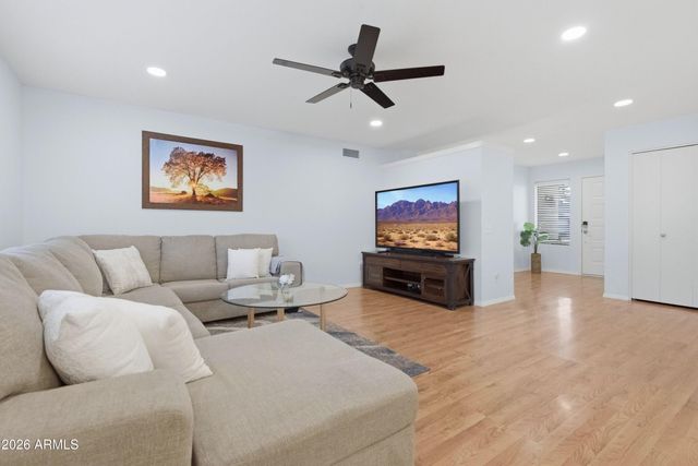 3353 W QUAIL Avenue, Phoenix, AZ 85027