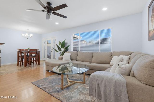 3353 W QUAIL Avenue, Phoenix, AZ 85027