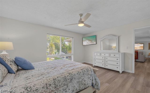 195 PEPPERMINT LN 2, Naples, FL 34112