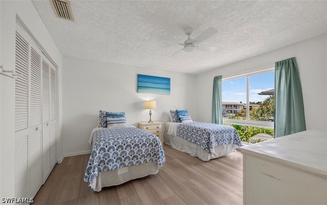 195 PEPPERMINT LN 2, Naples, FL 34112