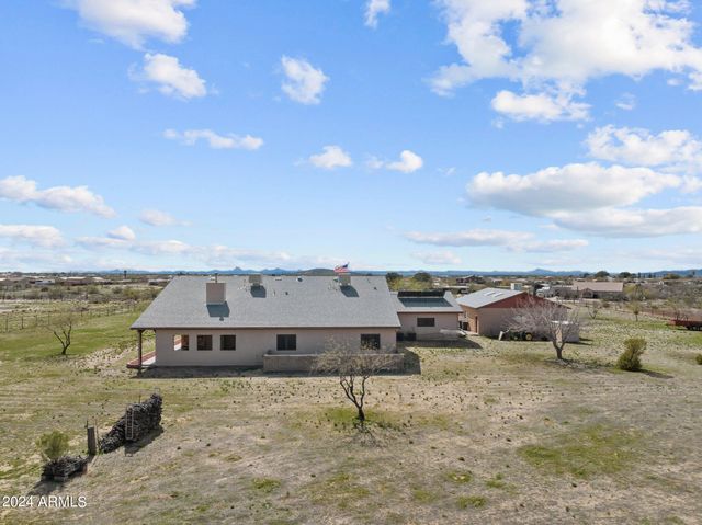 22900 W HYLTON Way, Congress, AZ 85332