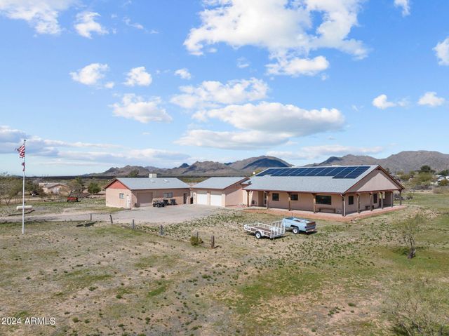 22900 W HYLTON Way, Congress, AZ 85332