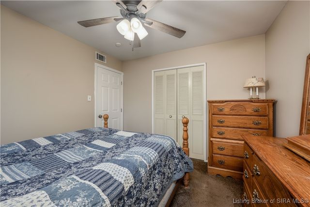 707 Spicewood Drive, Clarksville, IN 47129