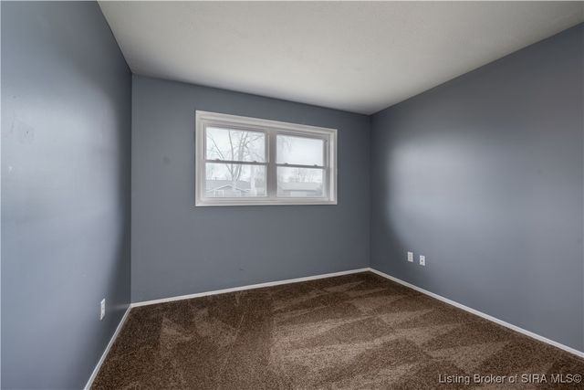 707 Spicewood Drive, Clarksville, IN 47129