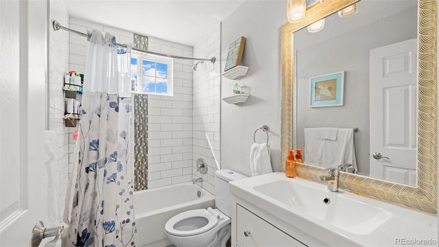 3604 S Nepal Street, Aurora, CO 80013