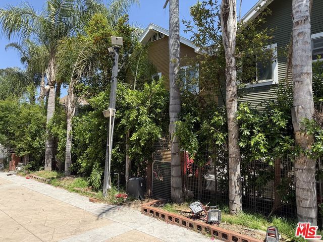 1617 S Bonnie Brae Street, Los Angeles, CA 90006