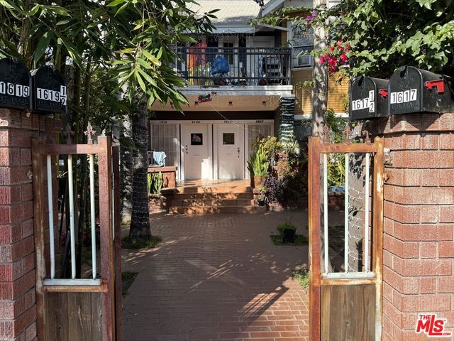 1617 S Bonnie Brae Street, Los Angeles, CA 90006