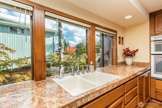 1325 E Lauridsen Boulevard, Port Angeles, WA 98362