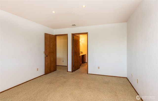 1325 E Lauridsen Boulevard, Port Angeles, WA 98362