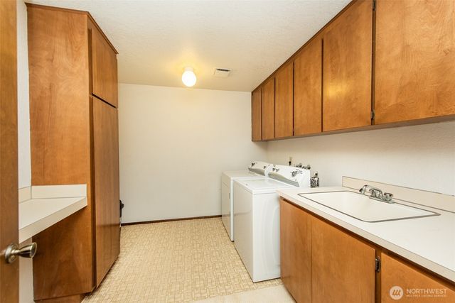 1325 E Lauridsen Boulevard, Port Angeles, WA 98362