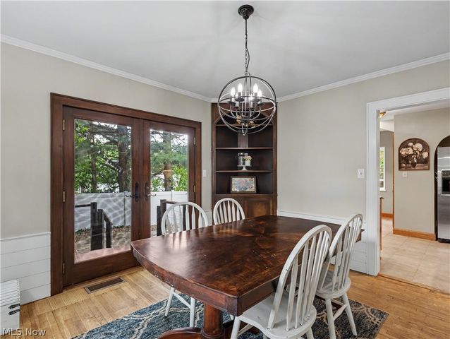 6209 Columbus Road NE, Louisville, OH 44641