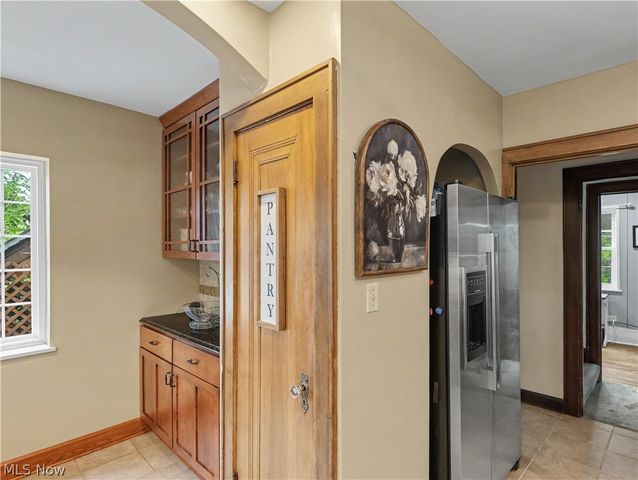 6209 Columbus Road NE, Louisville, OH 44641