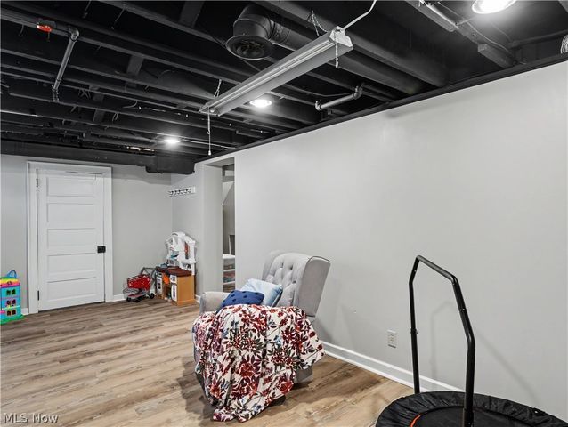 6209 Columbus Road NE, Louisville, OH 44641