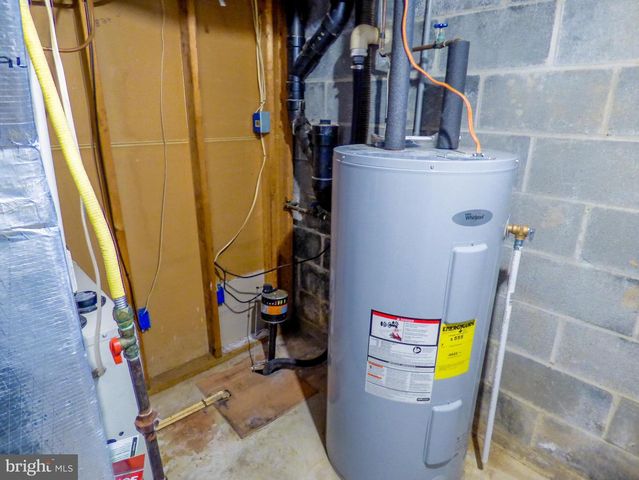 3575 CYPRESS CT, Dover, PA 17315