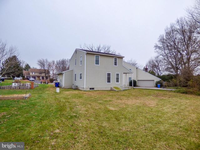 3575 CYPRESS CT, Dover, PA 17315