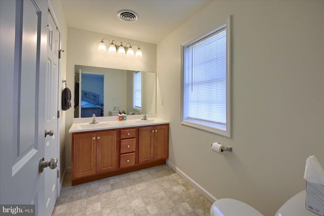 48 DUSTIN DR, Halifax, PA 17032