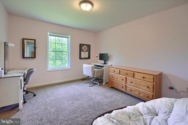 48 DUSTIN DR, Halifax, PA 17032