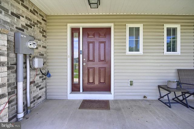 48 DUSTIN DR, Halifax, PA 17032