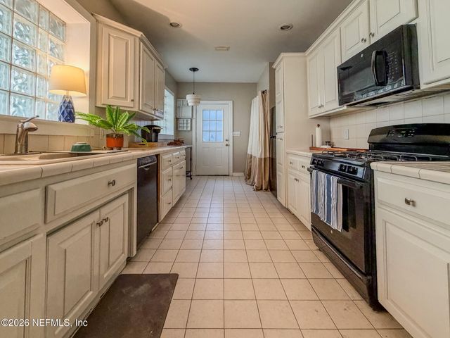 2745 DOWNING Street, Jacksonville, FL 32205