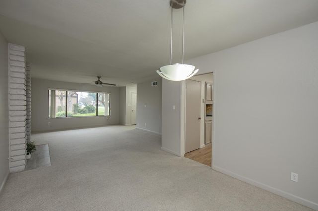 1703 W Santa Ana Avenue, Fresno, CA 93705