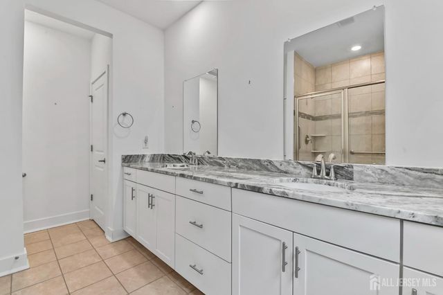 36 Metro Drive, Monroe, NJ 08831