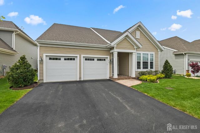 36 Metro Drive, Monroe, NJ 08831