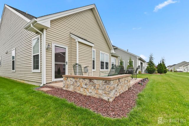 36 Metro Drive, Monroe, NJ 08831