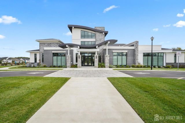 36 Metro Drive, Monroe, NJ 08831