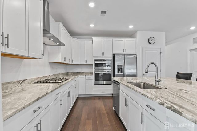 36 Metro Drive, Monroe, NJ 08831