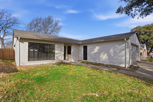 3514 Brookhurst Lane, Arlington, TX 76014