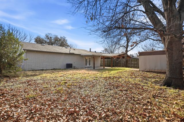 3514 Brookhurst Lane, Arlington, TX 76014