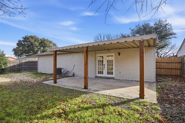 3514 Brookhurst Lane, Arlington, TX 76014