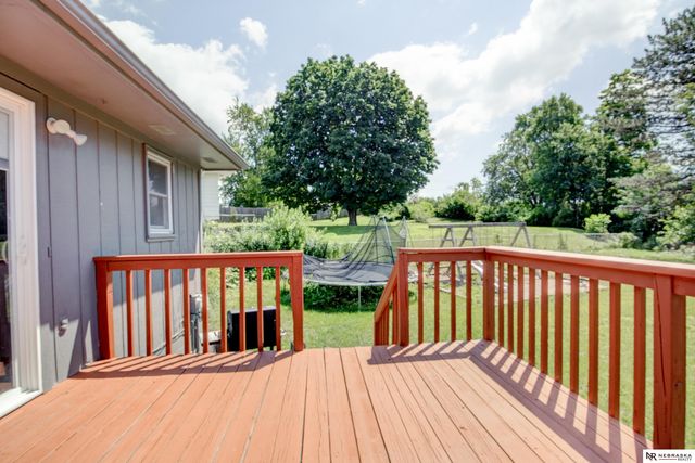 9411 Manderson Street, Omaha, NE 68134