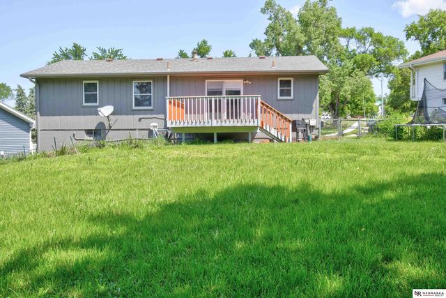 9411 Manderson Street, Omaha, NE 68134