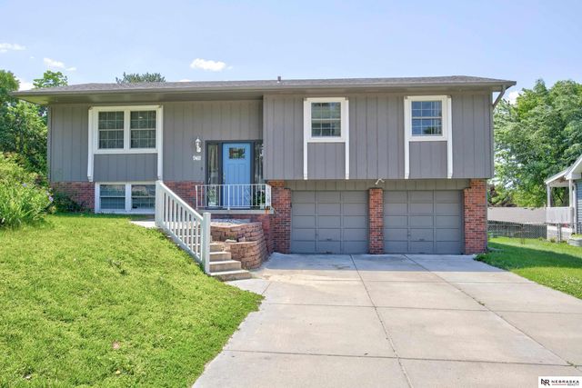 9411 Manderson Street, Omaha, NE 68134