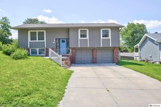 9411 Manderson Street, Omaha, NE 68134