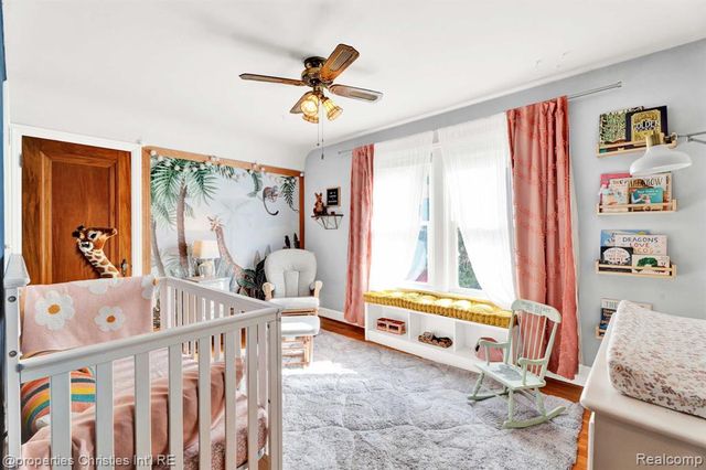 22627 Brookdale Street, Farmington, MI 48336