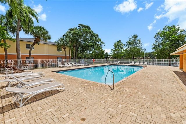 3610 N 56th Ave 219, Hollywood, FL 33021