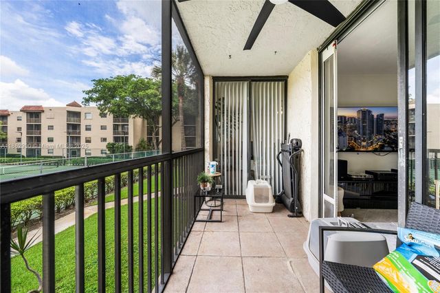 10401 W Broward Blvd 209, Plantation, FL 33324