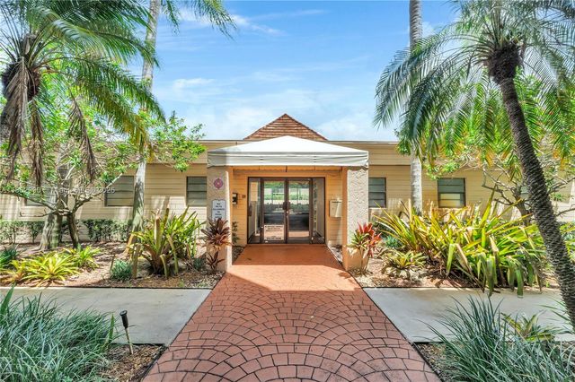 10401 W Broward Blvd 209, Plantation, FL 33324